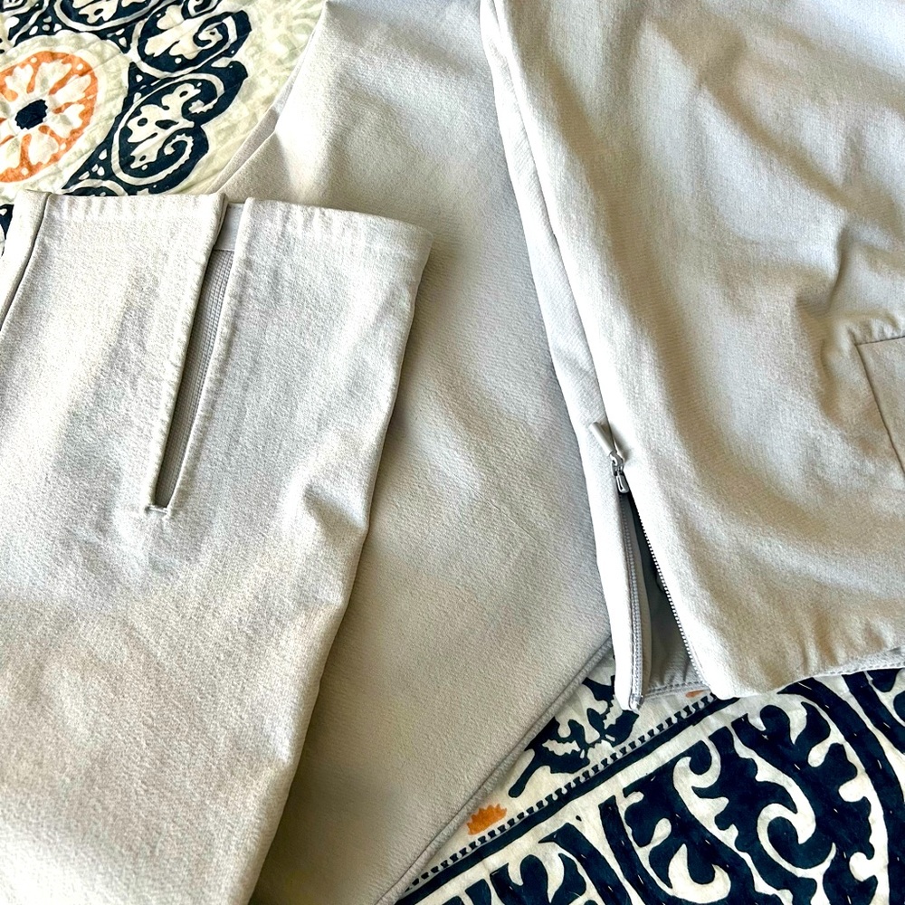 Athleta light grey, cropped pants